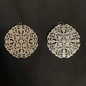 Silver, lightweight round earrings ✨